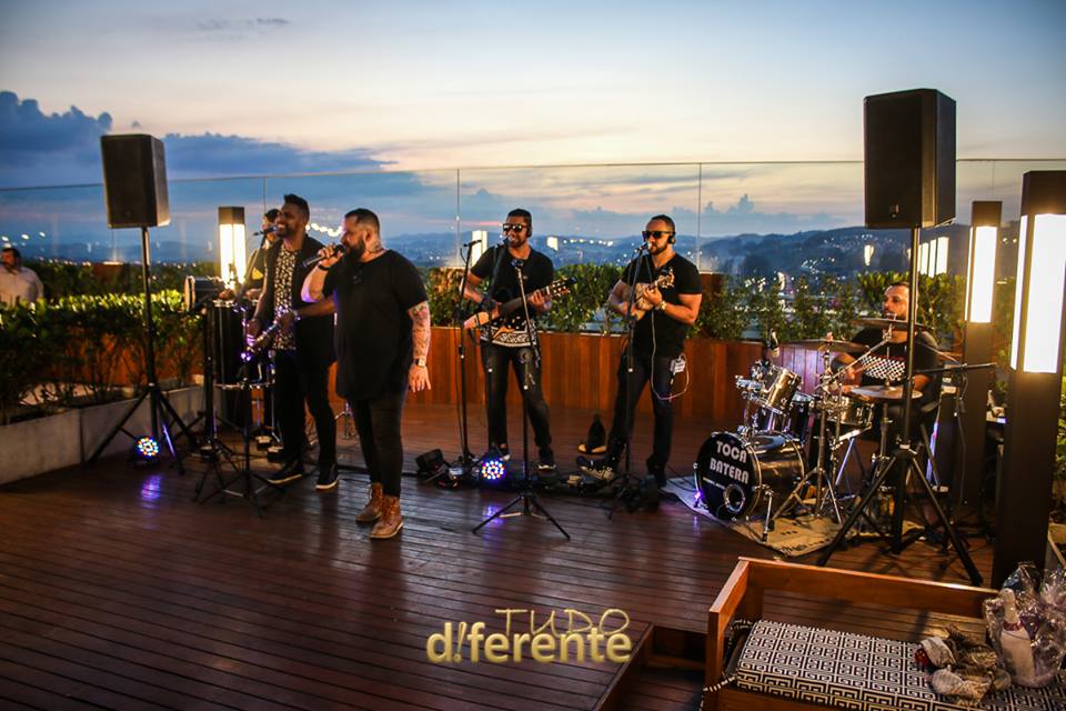 Grupo Tudo Diferente, samba e pagode para confraternização da empresa Cielo